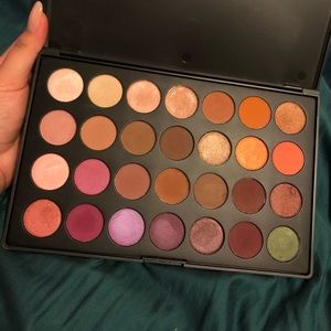 Jaclyn Hill Favorites Palette 💓